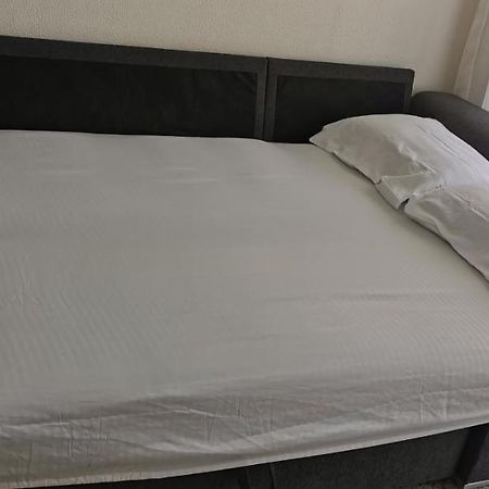 Appartement A Cote De La Mer ลาเอสตาร์ติต ภายนอก รูปภาพ